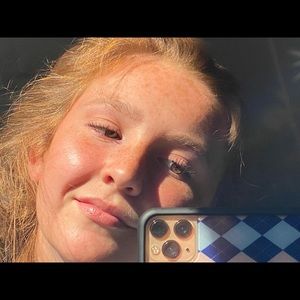 Meet your Posher, Abby